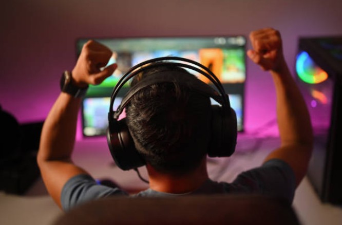 Why Online Gaming Keeps Creating New Digital Traditions